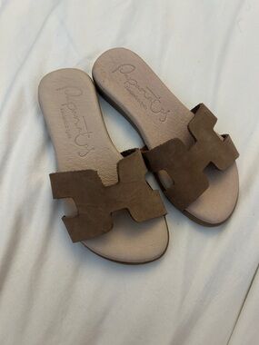 Papanatas Brown Suede Slide Sandals  size 26
